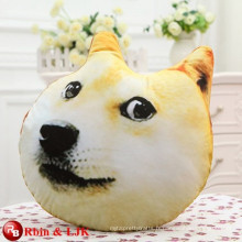 Cartoon doux en peluche chien en peluche en forme de chien oreiller en doge